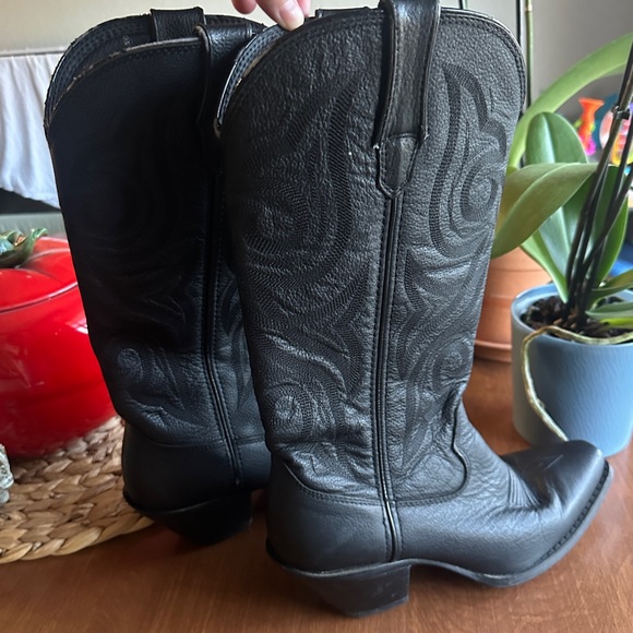 Black Women’s Durango Cowboy Boots - Picture 2 of 4